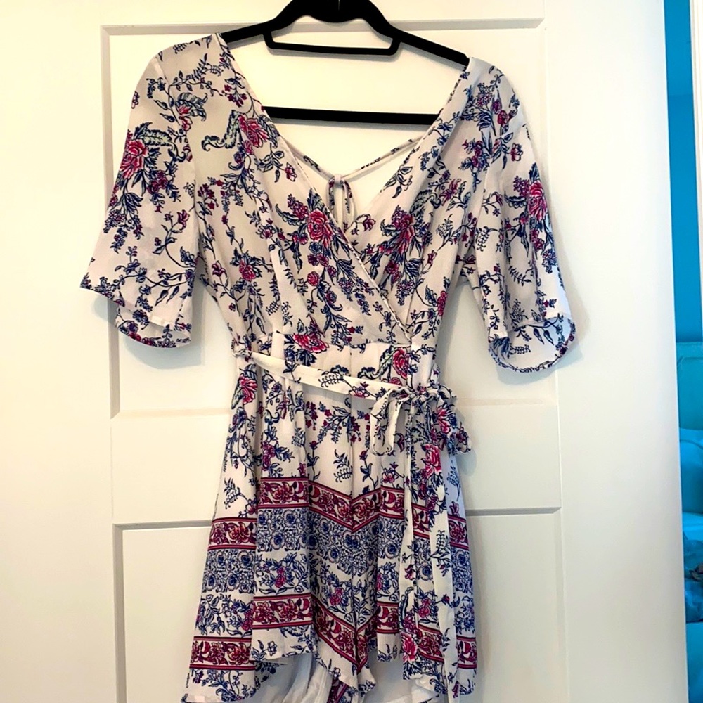NWT Francesca’s romper